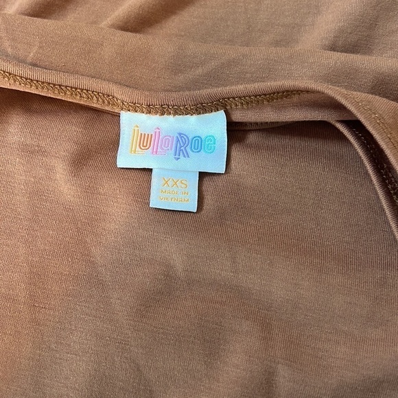 LulaRoe Irma  High Low Short Sleeve Top Size XXS. - Picture 4 of 7